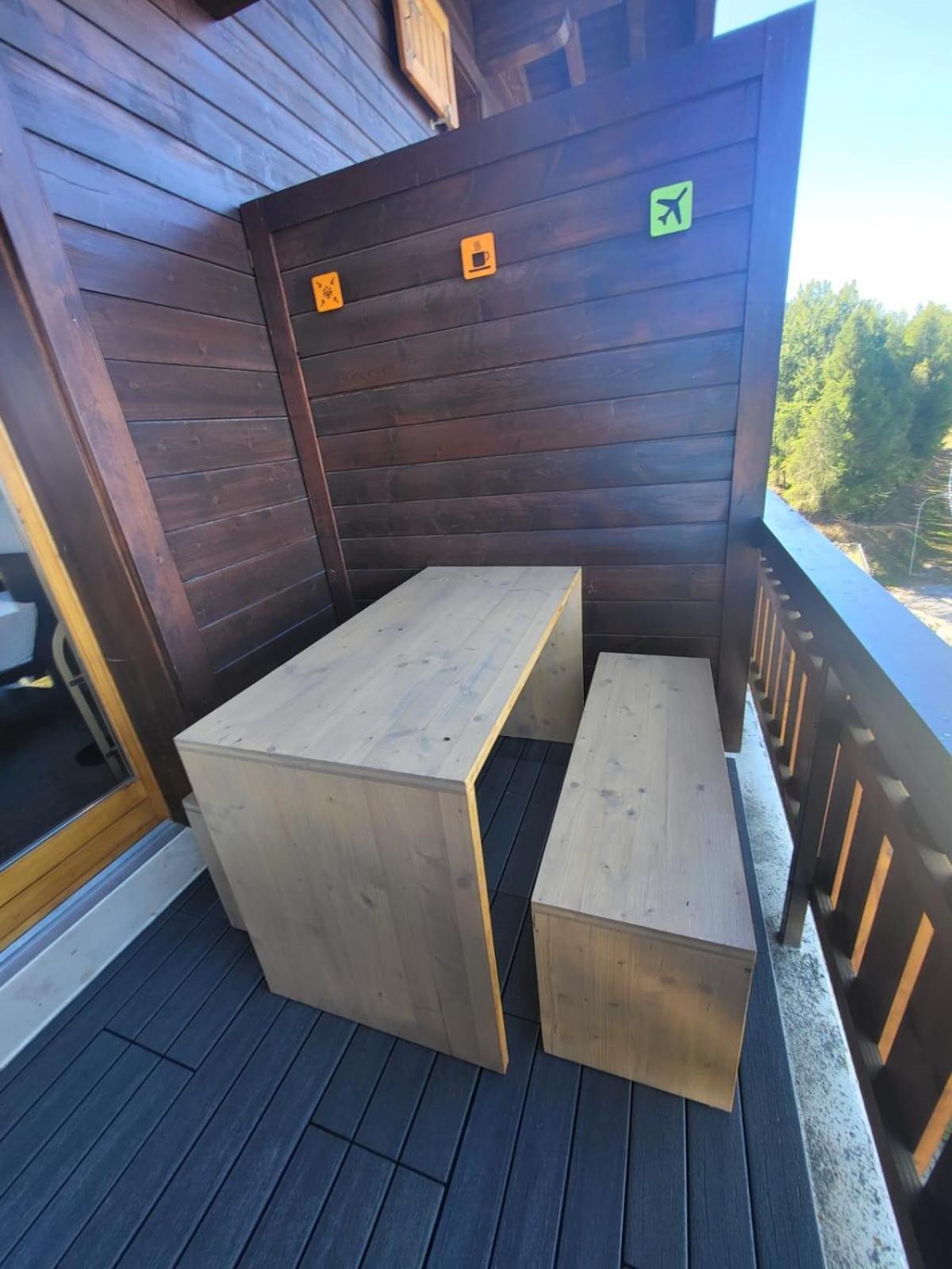 Mayens De L'Ours Mountain & Center Apartments By Alpvision Residences Agettes Exterior photo