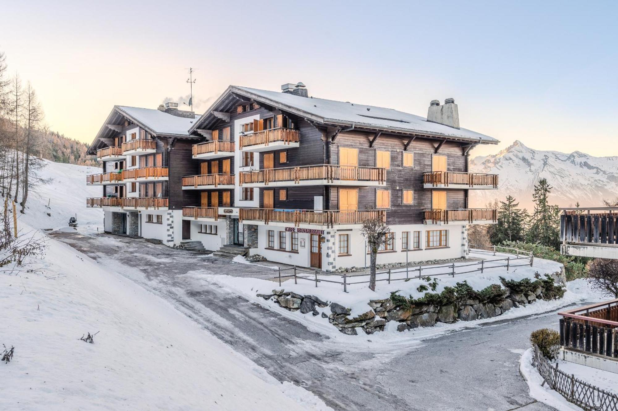 Mayens De L'Ours Mountain & Center Apartments By Alpvision Residences Agettes Exterior photo